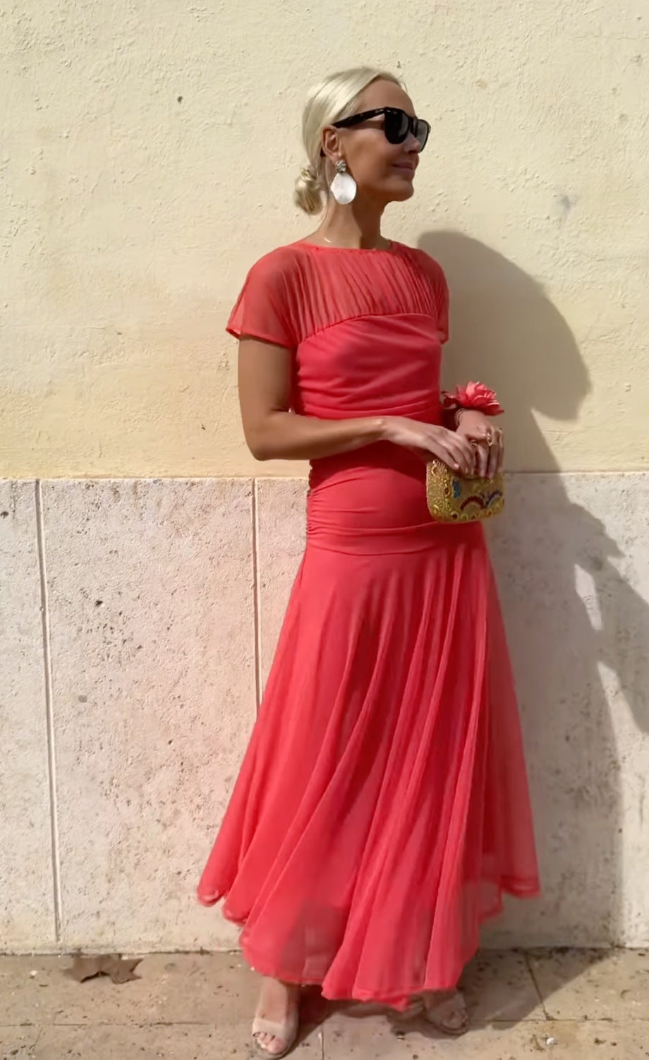 Damska sukienka szyfonowa na co dzień z okrągłym dekoltem i przeszyciami