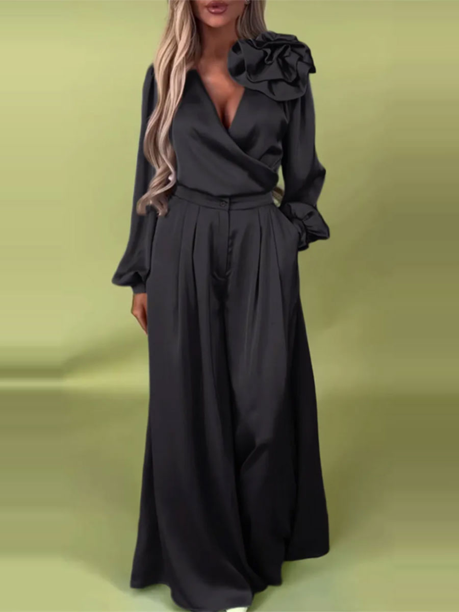 Luksusowy zestaw z satynową koszulą i szerokimi spodniami