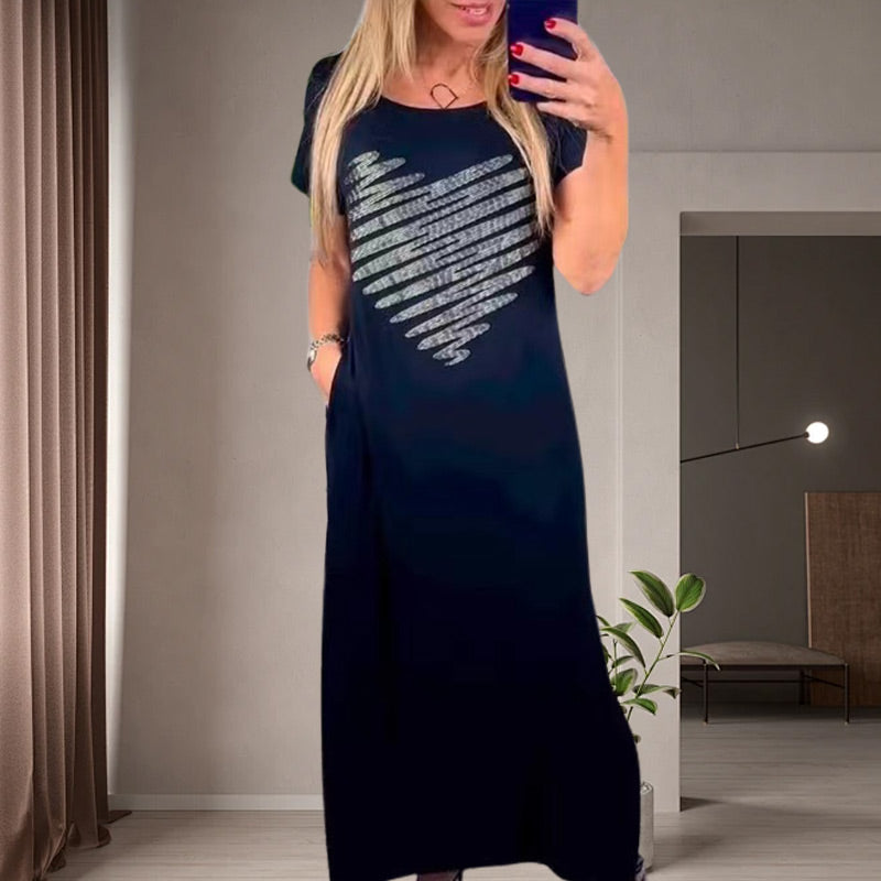 Długa sukienka z rozcięciami po bokach