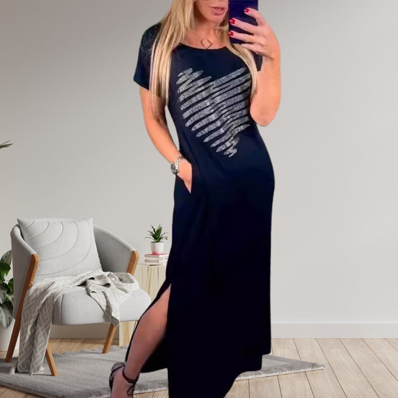 Długa sukienka z rozcięciami po bokach