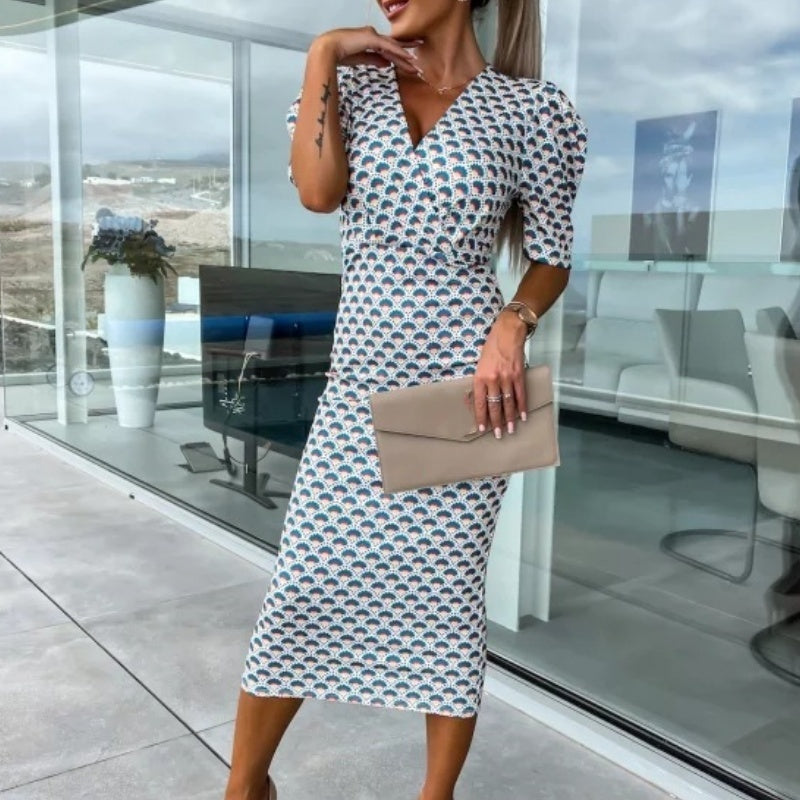 Damskie sukienki z krótkim rękawem i dekoltem w serek