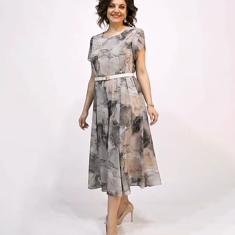 Elegancka damska sukienka midi z okrągłym dekoltem i krótkim rękawem