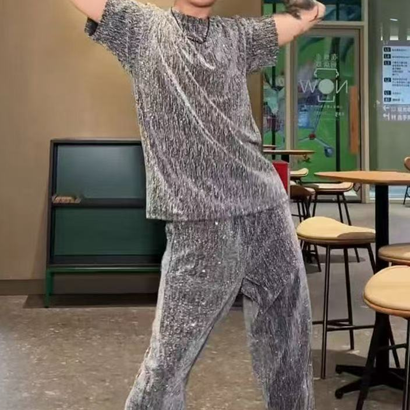 💖 Naujas 2025 metų dizainas ✨ Vyriškas dviejų dalių komplektas: trumpomis rankovėmis marškinėliai ir plačios kelnės-LT