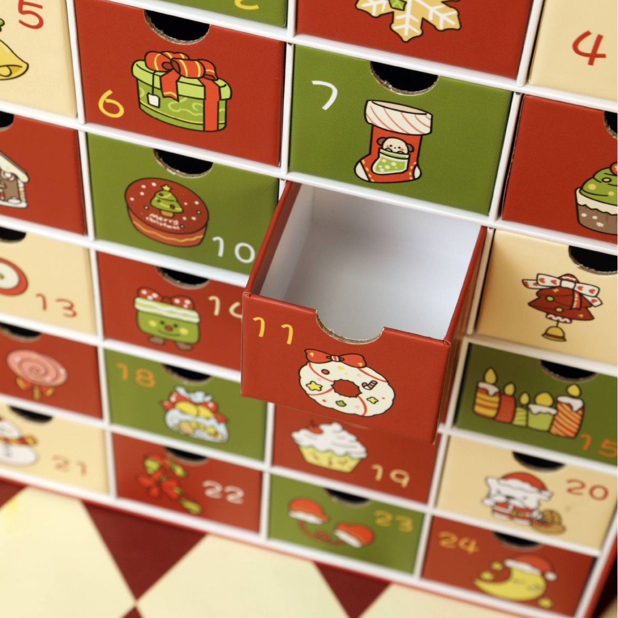 Różowy marmurowy kalendarz adwentowy 2025, 24-dniowe pudełko z odliczaniem do świąt Bożego Narodzenia