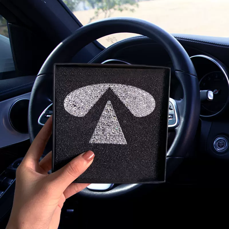 Naklejka kryształowa na kierownicę