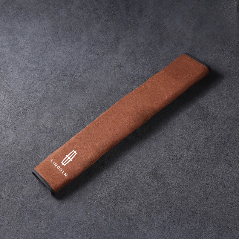 Nakładka na pas bezpieczeństwa SilkLeather – ochrona szyi i możliwość umieszczenia logo