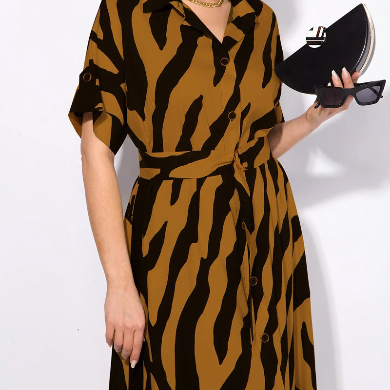 ✨🦓Sukienka z dekoltem w serek, nadrukowanymi paskami i talią