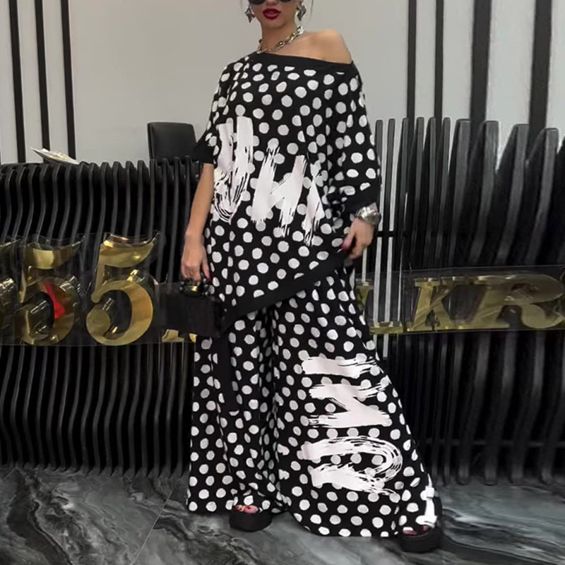 Komplet 2-częściowy: oversize'owy top i szerokie spodnie dla kobiet