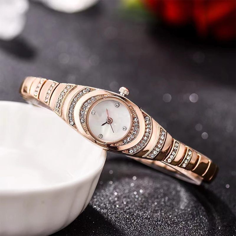 💎Ženska ura s kristalno zapestnico⌚-SI
