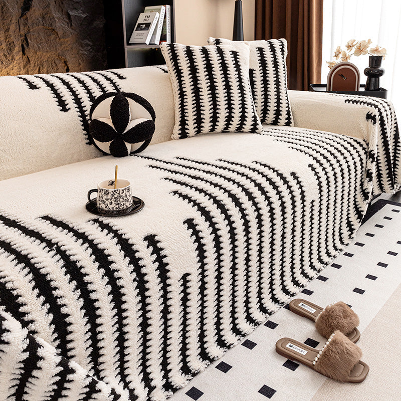 Miękka, antypoślizgowa narzuta na kanapę z pluszu
