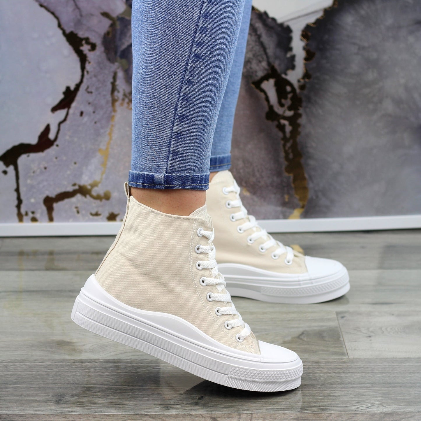 BEŻOWE DŁUGIE TRAMPKI DAMSKIE NA GRUBEJ PODESZWIE